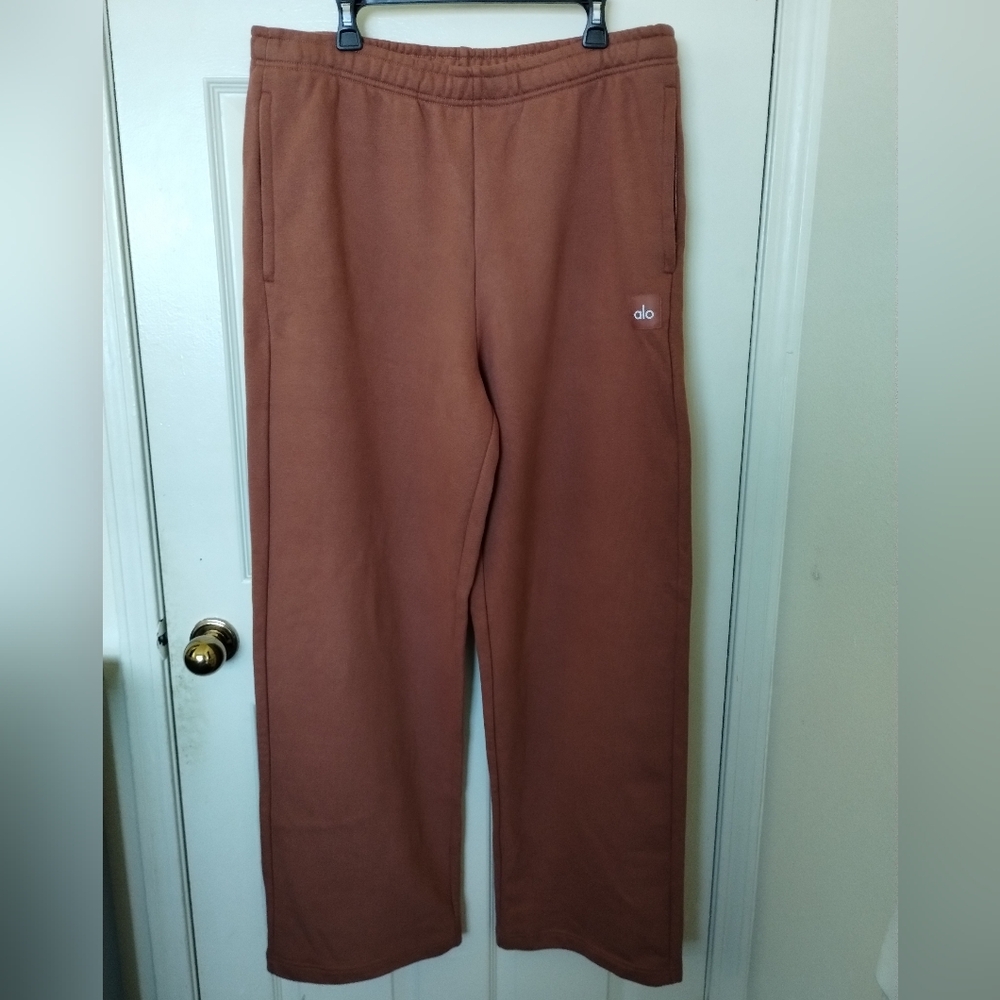 ALO YOGA RENOWN HEAVYWEIGHT SWEATPANTS RUST NEW SIZE XL NWT. - Picture 6 of 6